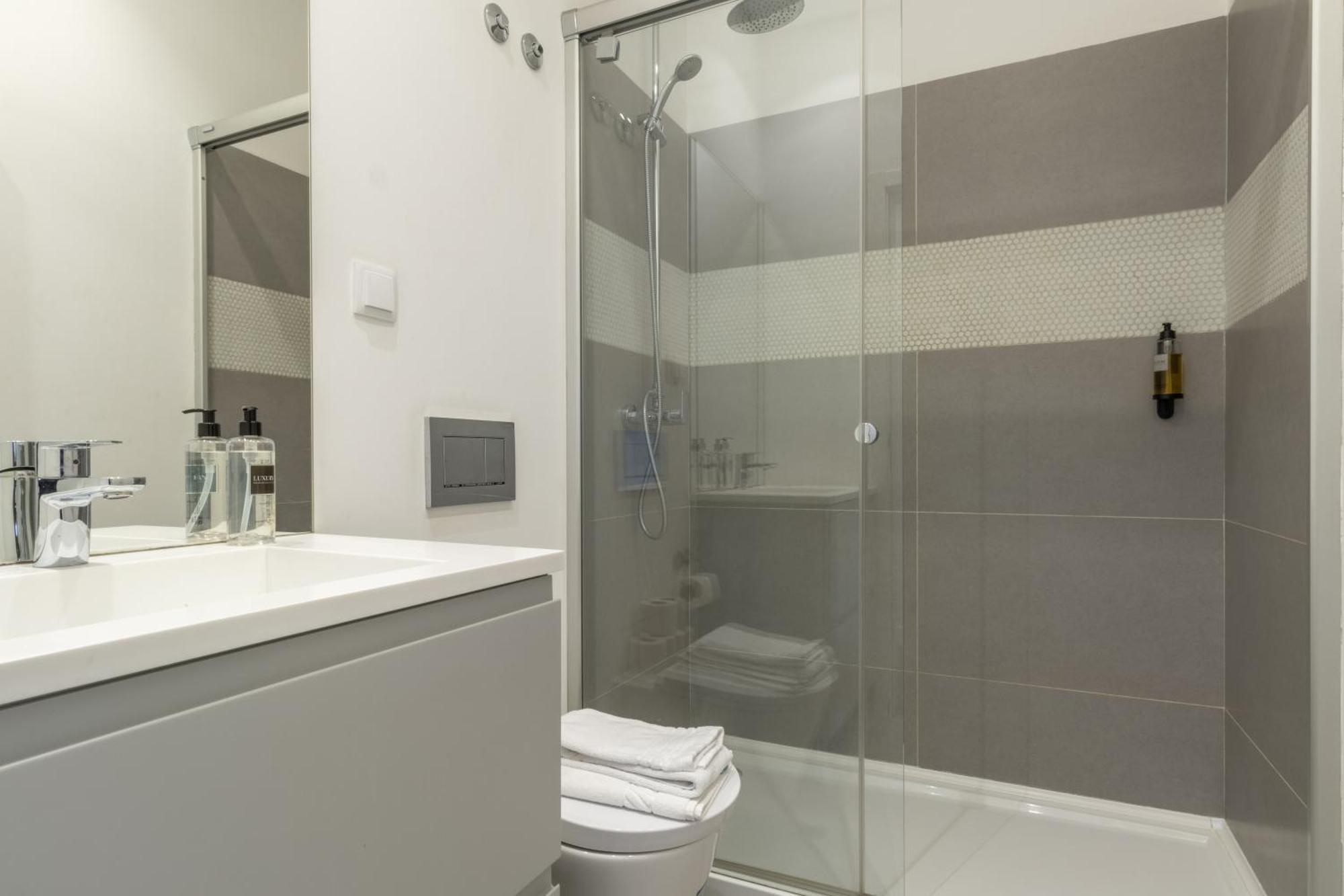 Apartamento Spacious, Family Friendly 3br & 3wc. Ac/heating. *