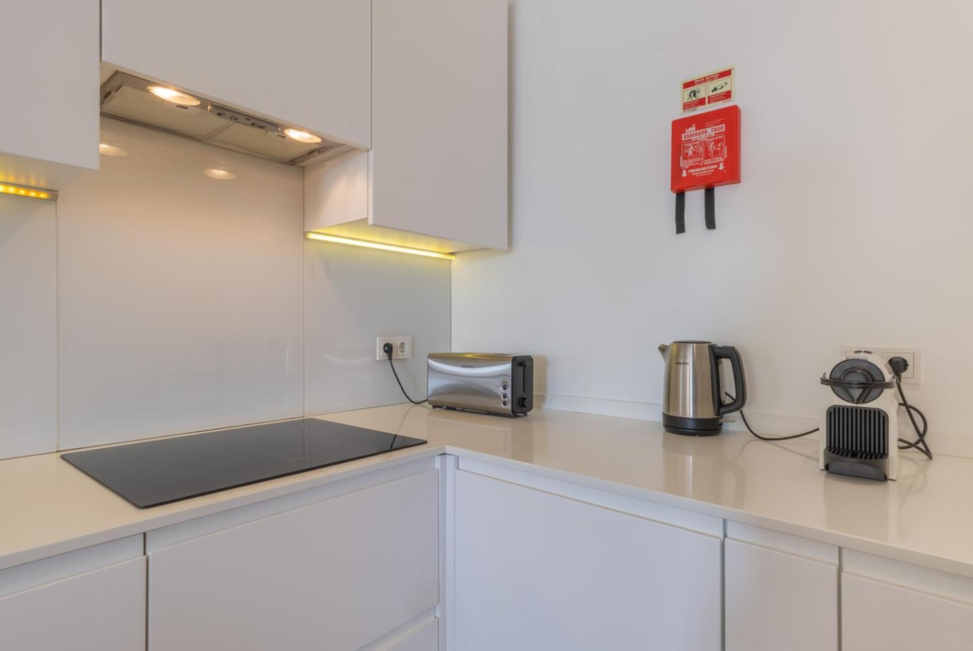Spacious, Family Friendly 3br & 3wc. Ac/heating. Apartamento