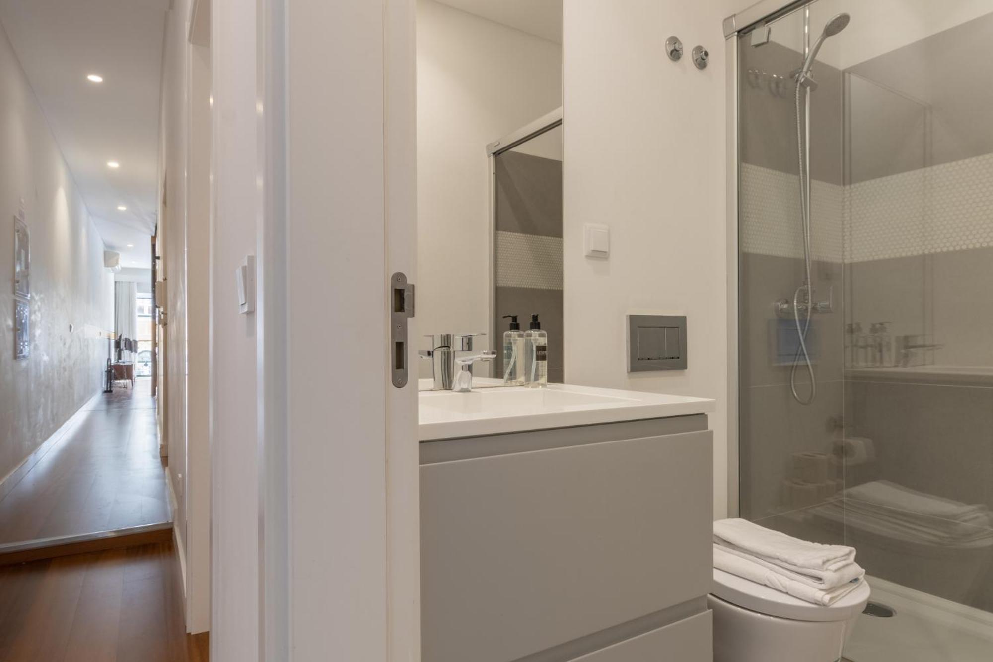 Spacious, Family Friendly 3br & 3wc. Ac/heating. Lisboa