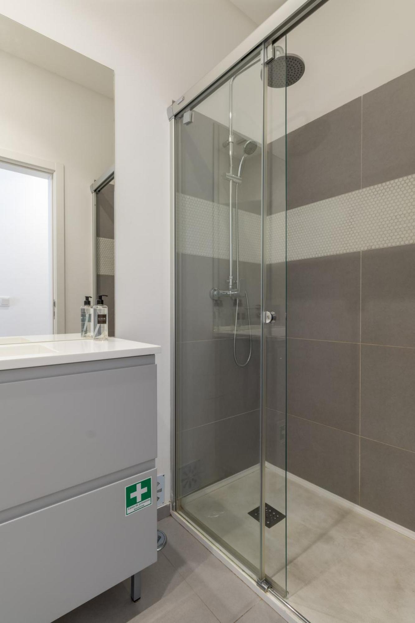 Apartamento Spacious, Family Friendly 3br & 3wc. Ac/heating. *